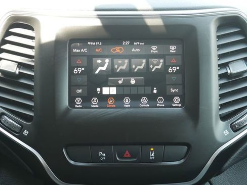 Used 2020 Jeep Cherokee Latitude Lux w/ Comfort/Convenience Group AWD/4WD image 20