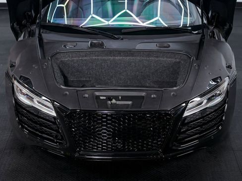 Used 2015 Audi R8 V10 w/ Full Leather Package image 14