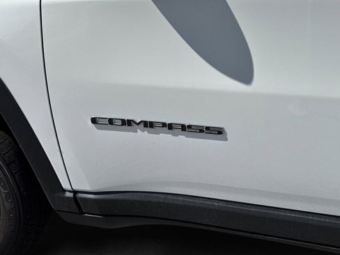 New 2025 Jeep Compass Latitude w/ Convenience Group image 12