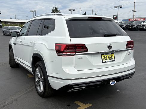Used 2018 Volkswagen Atlas SEL w/ R-Line Package AWD/4WD image 10