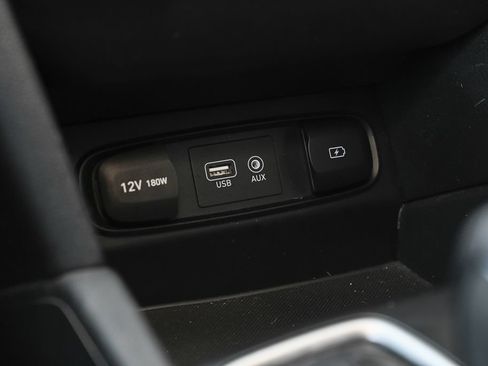 Used 2020 Hyundai Santa Fe SE FWD image 32