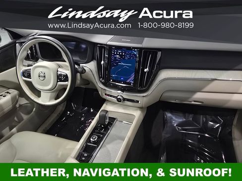 Used 2024 Volvo XC60 B5 Plus image 11