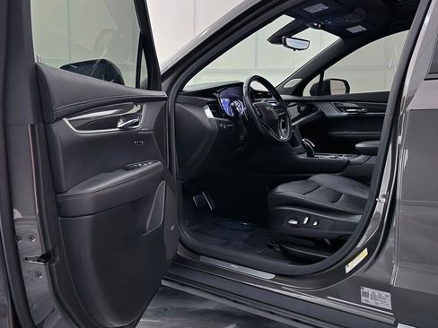 Used 2020 Cadillac XT6 Sport image 16