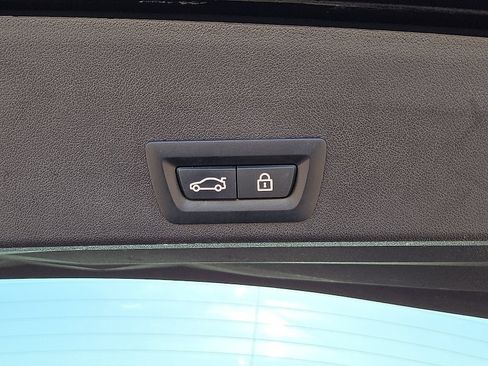 Used 2023 BMW XM AWD/4WD image 13