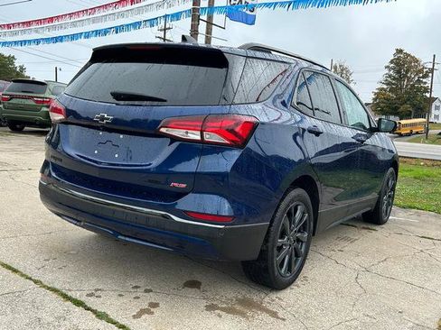 Used 2022 Chevrolet Equinox RS w/ RS Leather Package image 5