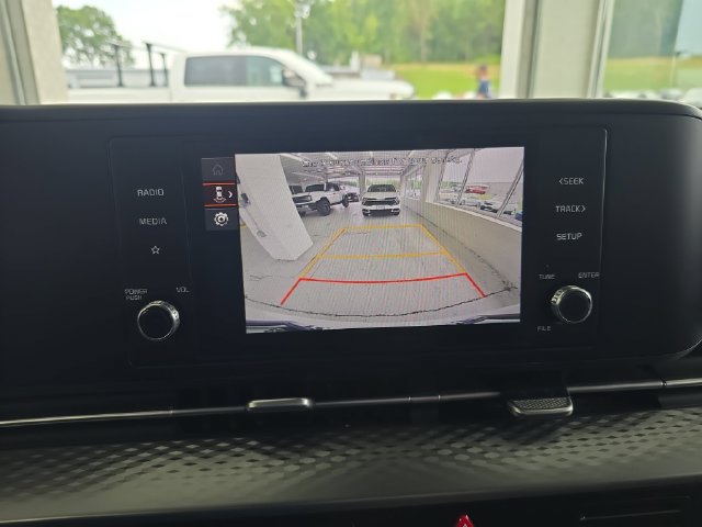 Certified 2024 Kia Carnival LX FWD image 16