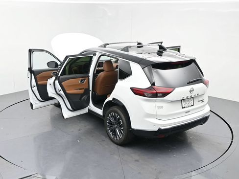 New 2026 Nissan Rogue Platinum AWD/4WD image 24