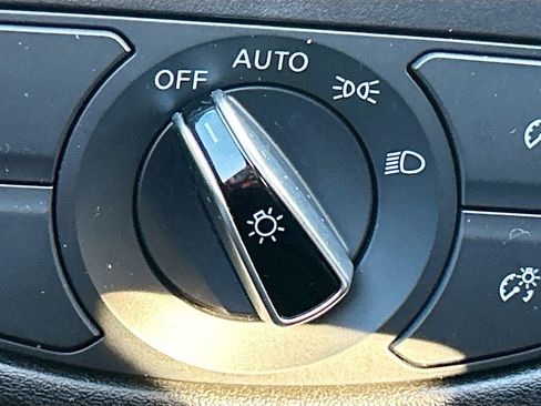 Used 2023 INFINITI QX50 Sport FWD image 34