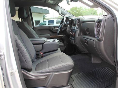 Used 2019 Chevrolet Silverado 1500 LT w/ Texas Edition AWD/4WD image 12
