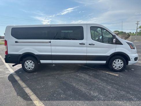 Used 2024 Ford Transit 350 XLT RWD image 4