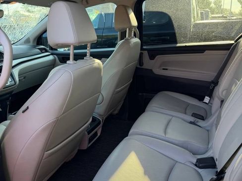 Used 2025 Honda Odyssey EX-L image 10