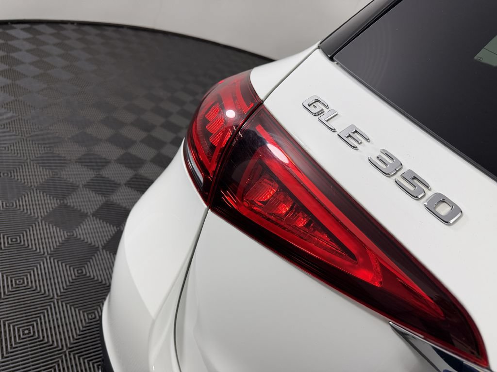 Used 2022 Mercedes-Benz GLE 350 4MATIC image 12