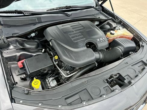 Used 2022 Chrysler 300 Touring w/ Sport Appearance Package RWD image 23