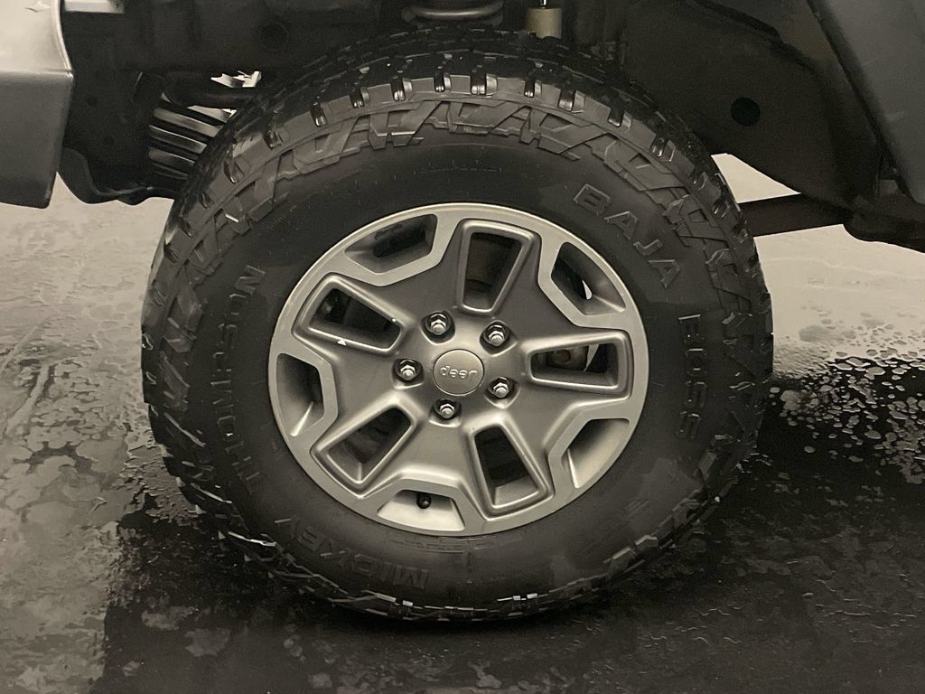 Used 2018 Jeep Wrangler Sport AWD/4WD image 23
