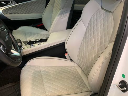 Used 2023 Genesis G70 3.3T w/ Sport Prestige Package image 18