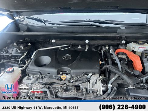 Used 2021 Toyota RAV4 LE image 13