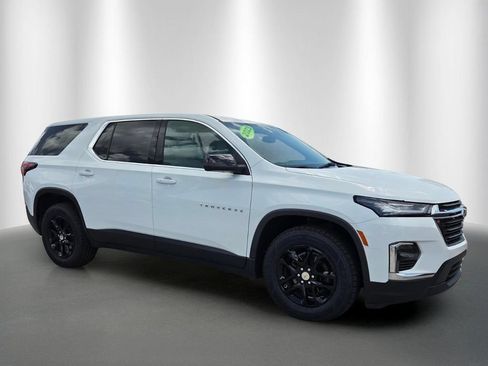 Certified 2023 Chevrolet Traverse LS FWD image 2