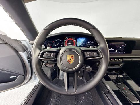 Used 2024 Porsche 911 Carrera 4S image 10