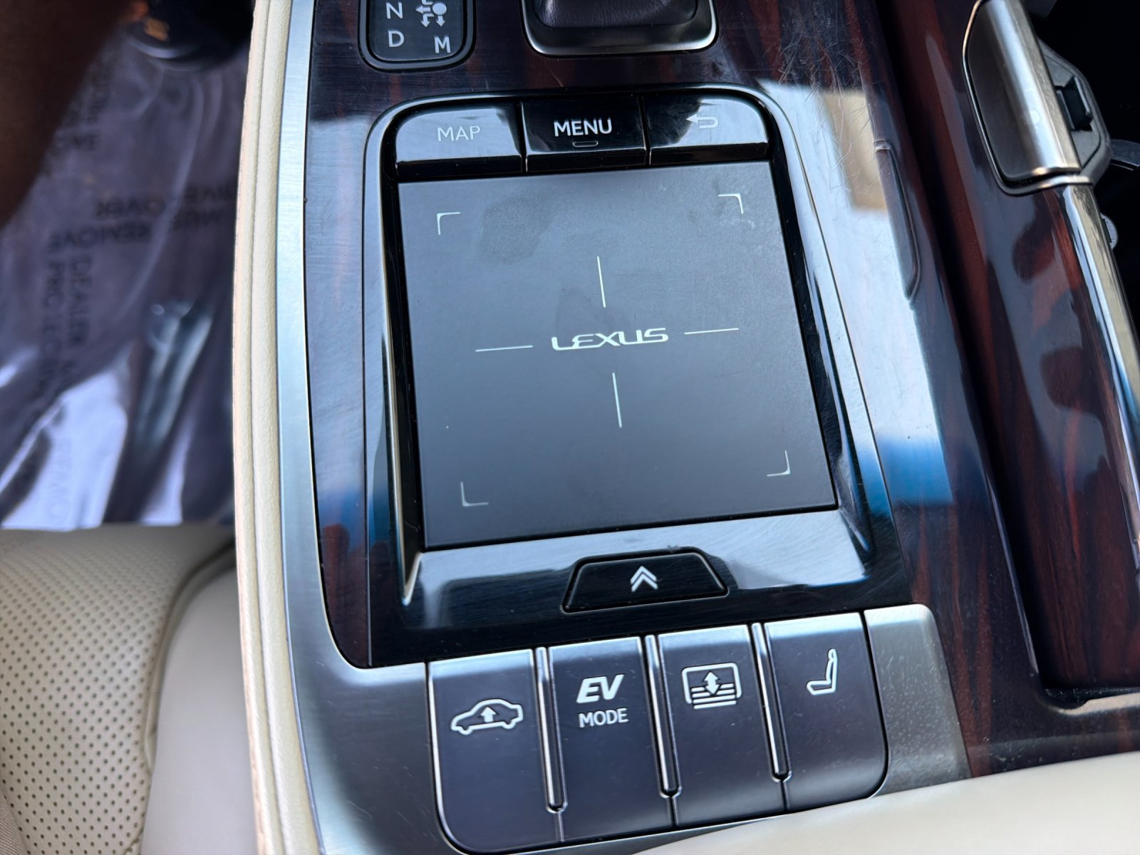 Used 2018 Lexus LS 500h w/ Interior Upgrade Package RWD image 43