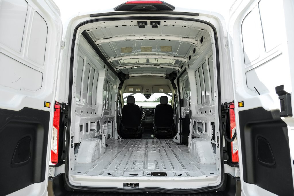 Used 2023 Ford Transit 250 Medium Roof AWD image 47