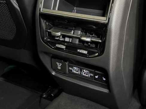 New 2025 Jeep Grand Cherokee Limited w/ Luxury Tech Group II image 14