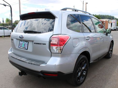 Used 2018 Subaru Forester 2.5i Premium w/ Popular Package #2A AWD/4WD image 6