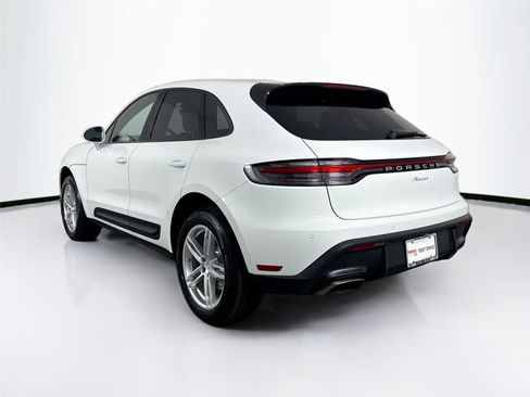 Used 2024 Porsche Macan Turbo image 8