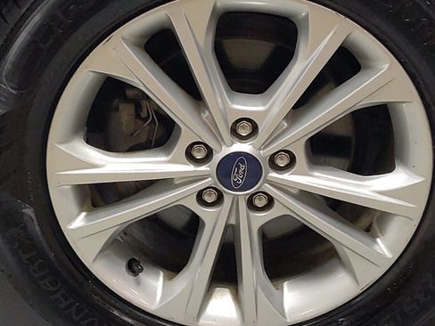 Used 2018 Ford Escape SE FWD image 31