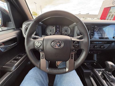 Used 2020 Toyota Tacoma 4x4 Double Cab image 17