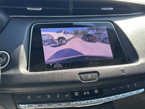 Used 2020 Cadillac XT4 Luxury image 34