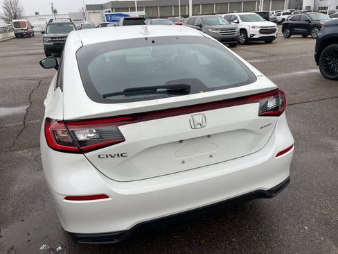 Used 2022 Honda Civic Sport image 11