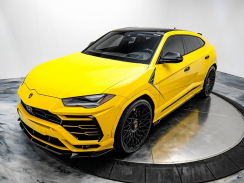 Used 2021 Lamborghini Urus image 6