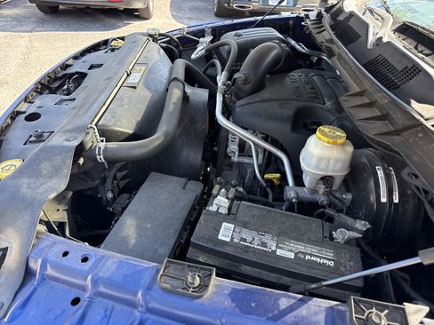 Used 2018 RAM 1500 Express RWD image 33