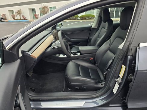 Used 2019 Tesla Model 3 Long Range image 19