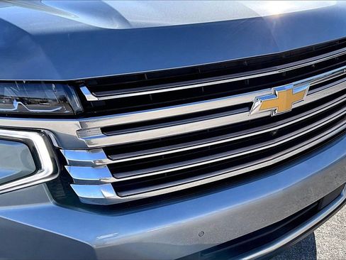 Used 2024 Chevrolet Suburban High Country image 29