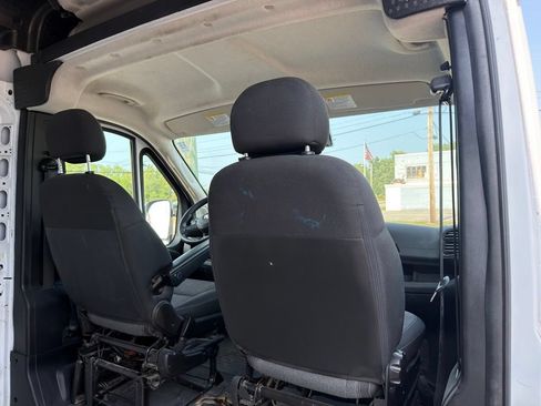 Used 2023 RAM ProMaster 2500 FWD image 25
