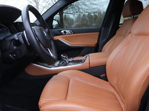 Used 2022 BMW X5 sDrive40i w/ Executive Package image 11