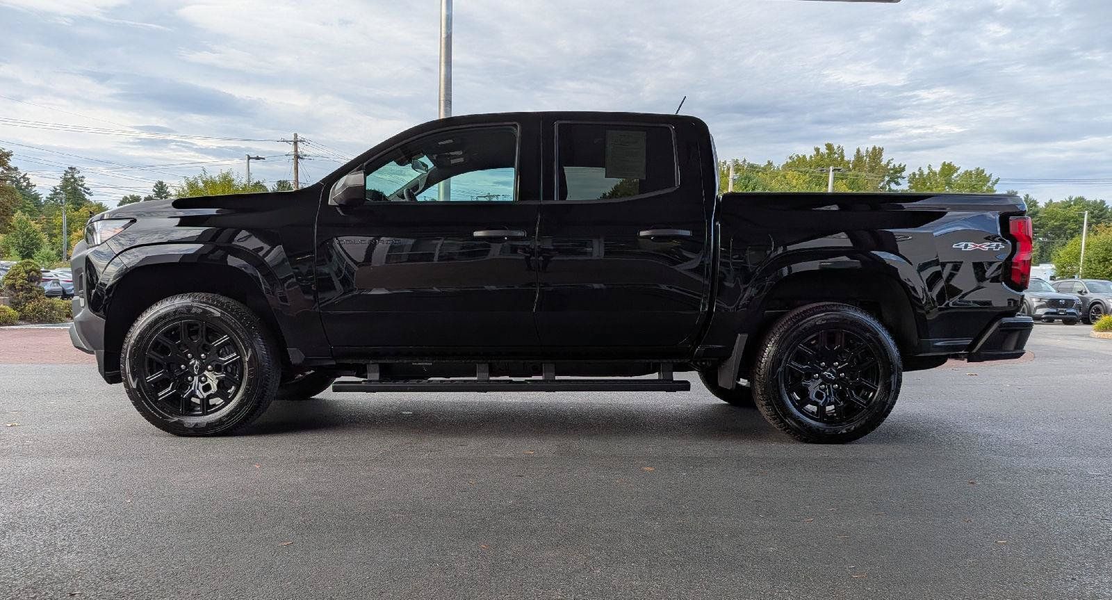 Used 2026 Chevrolet Colorado W/T w/ WT Custom Package AWD/4WD image 5