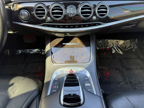 Used 2015 Mercedes-Benz S 550 Sedan image 16