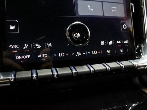 New 2026 GMC Yukon XL Denali w/ Sun & Power Step Package AWD/4WD image 31