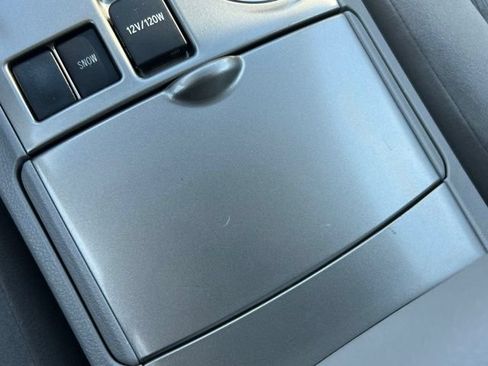 Used 2013 Toyota Highlander Plus FWD image 34