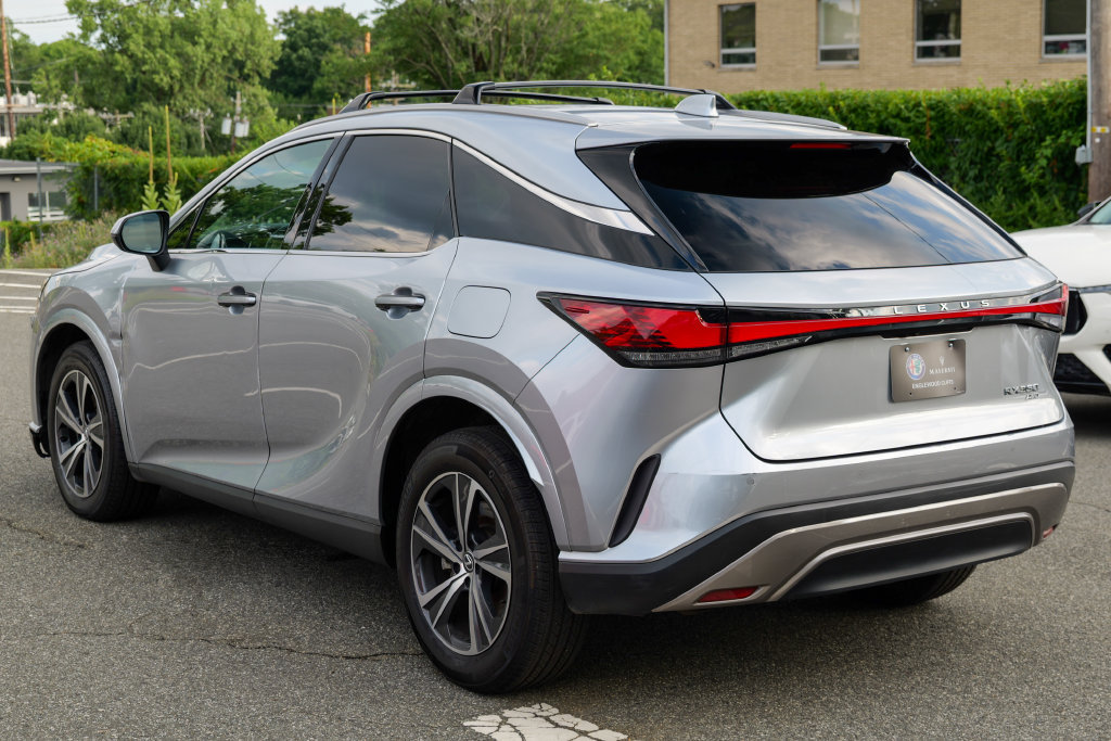 Used 2023 Lexus RX 350 Premium w/ Accessory Package AWD/4WD image 5