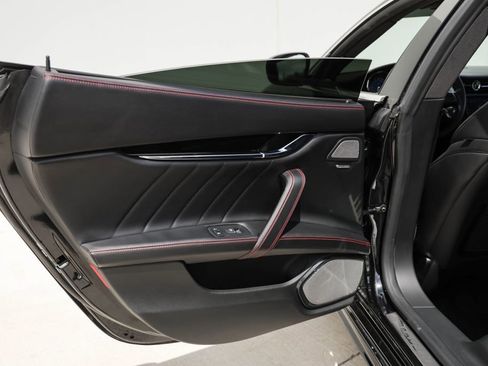 Used 2019 Maserati Quattroporte S GranSport RWD image 26
