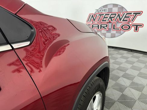 Used 2020 Chevrolet Trax LT AWD/4WD image 30