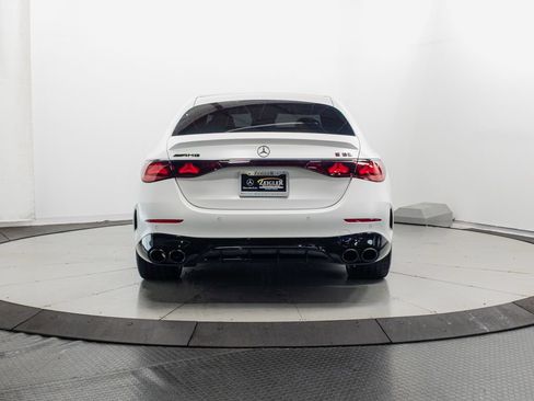 Used 2025 Mercedes-Benz E 53 AMG e 4MATIC Sedan image 30