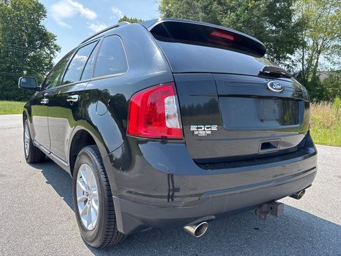 Used 2013 Ford Edge SE FWD image 3