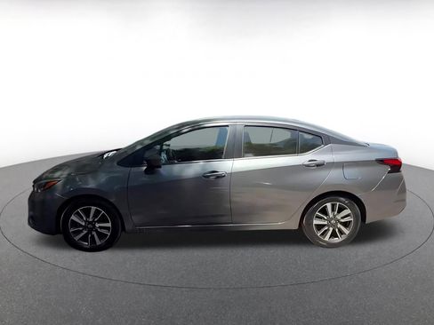 Used 2025 Nissan Versa SV FWD image 9