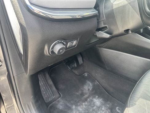 Used 2022 Jeep Compass Limited AWD/4WD image 31