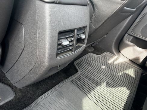 Used 2014 Ford Edge Sport image 13