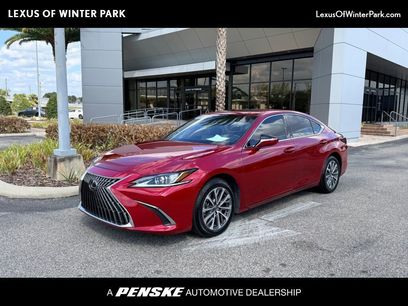 Certified 2022 Lexus ES 350 w/ Accessory Package 2